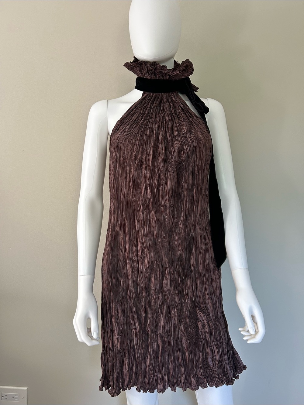 Douglas Hannant Silk Pleated Halter Dress Velvet Tie Taupe Brown Size 4